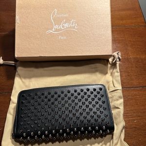 christian louboutin clutch panettone clutch black brand new with box